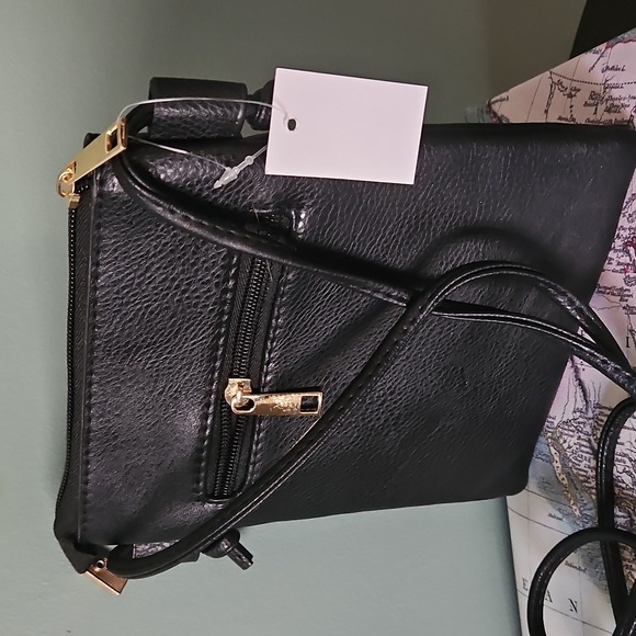 Elegant Women's Crossbody Bag Set - Picture 7 of 9